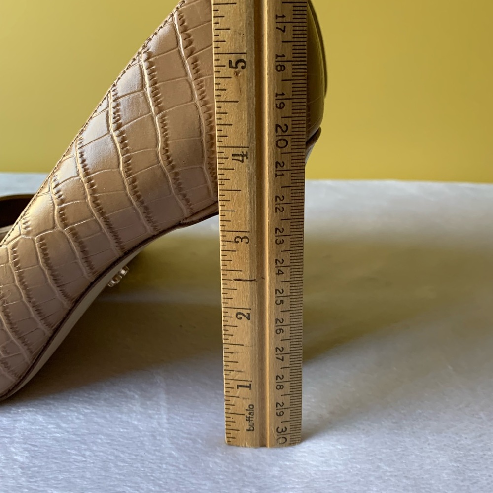 Sam Edelman Tan Croc-Embossed Pointed Toe Pumps - Picture 7 of 9